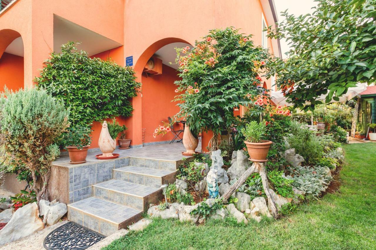 Apartments Mirjana Novigrad Istria Kültér fotó