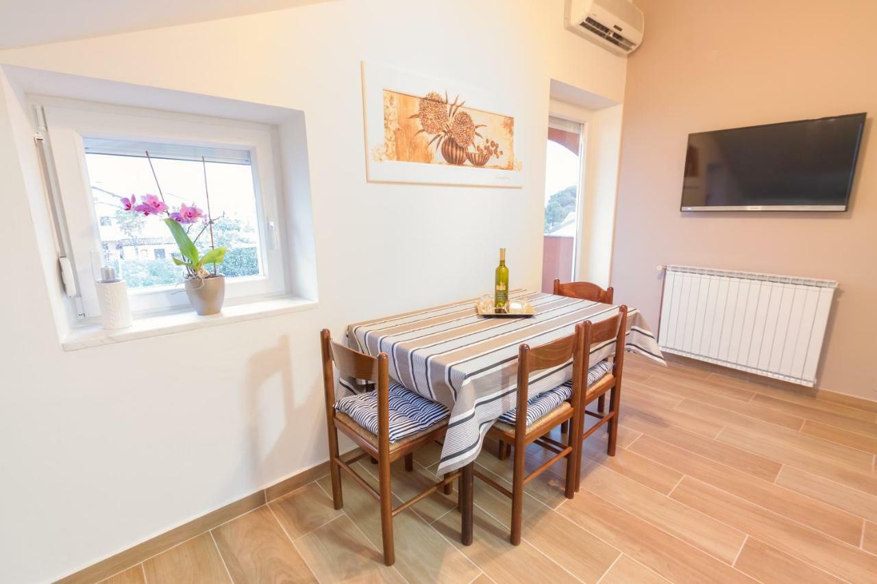 Apartments Mirjana Novigrad Istria Kültér fotó
